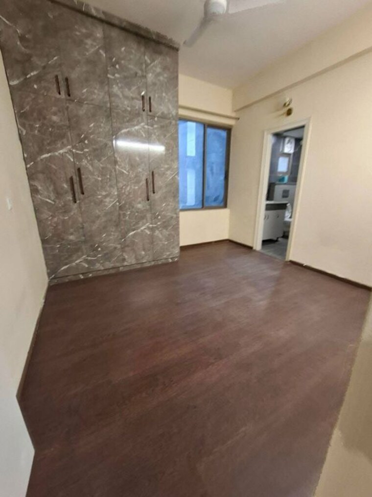 Room, paras-dews 2 Bedroom 1385 Sq.Ft. Apartment In Panwala Khusropur Gurgaon 9833563