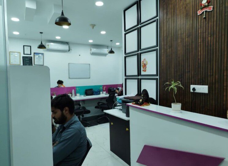 Team Area, ansal-corporate-park Commercial Office Space 900 Sq.Ft. In Sector 142 Noida 9833575