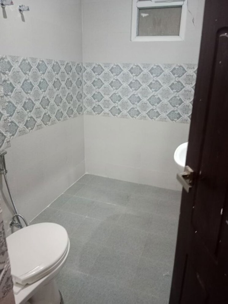 Bathroom, himalya-galaxy 2 Bedroom 1200 Sq.Ft. Apartment In Vrindavan Yojna Lucknow 9833580