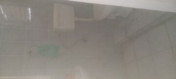 Room in 2 BHK Apartment at Rohini Apartment, Gomti Nagar – for Sale