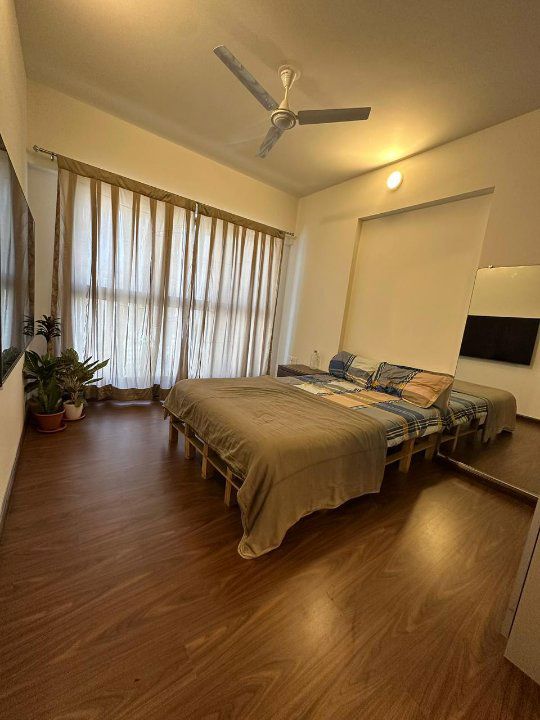 Pg For Rent in Raj Infinia