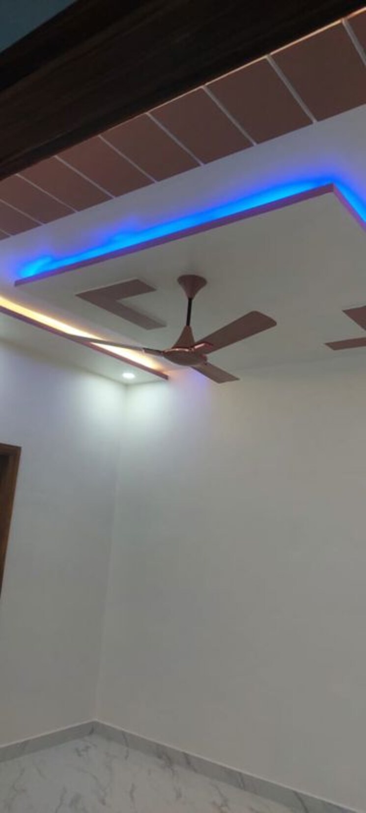 undefined, gomti nagar 1 RK 400 Sq.Ft. Builder Floor In Gomti Nagar Lucknow 9833588