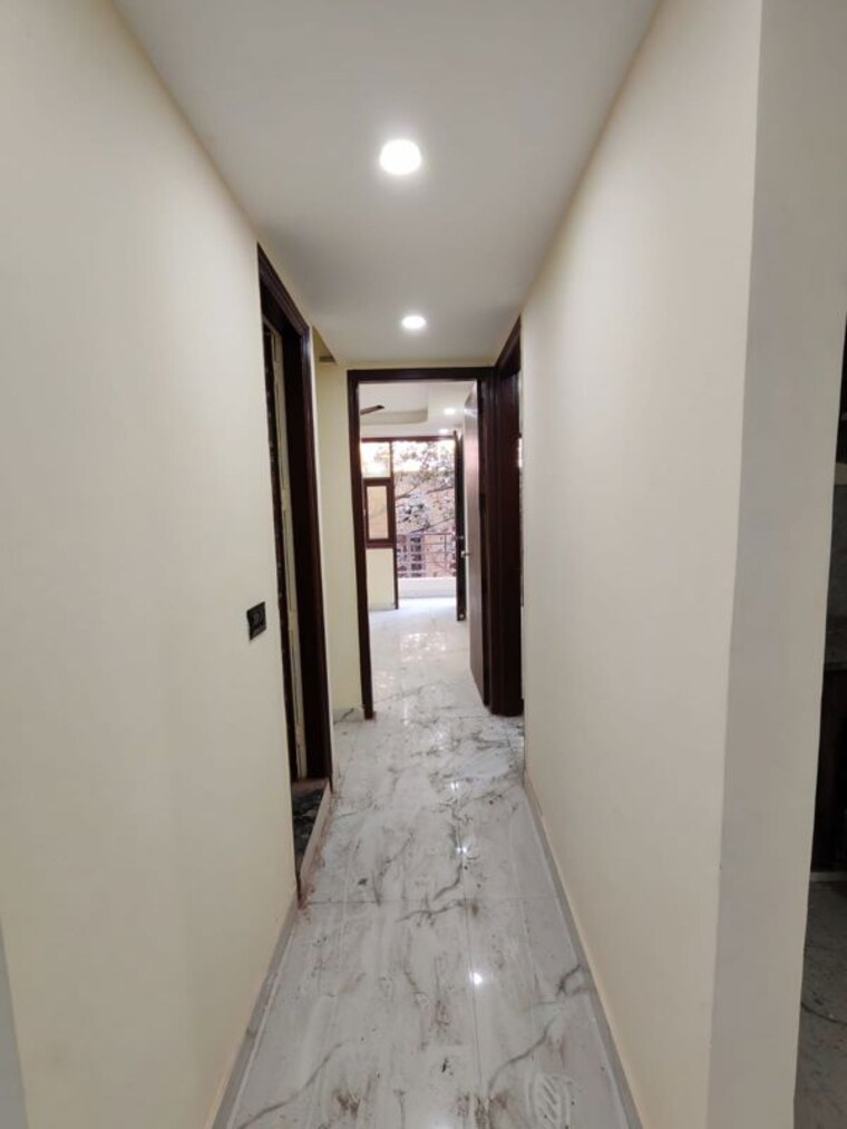 undefined, chattarpur 2.5 Bedroom 90 Sq.Yd. Builder Floor In Chattarpur Delhi 9833595