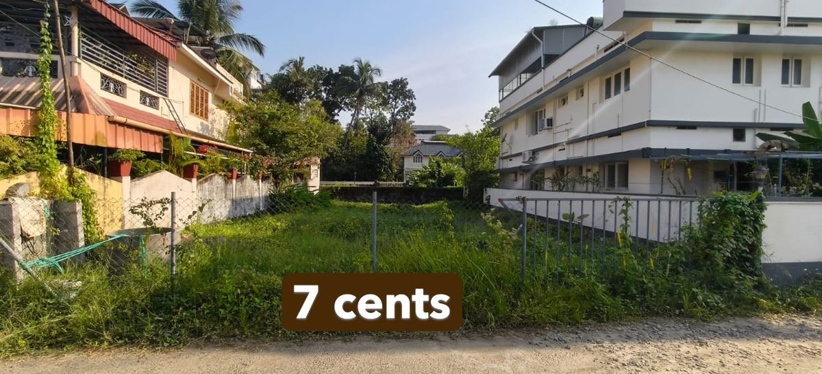Plot For Sale in Elamkulam
