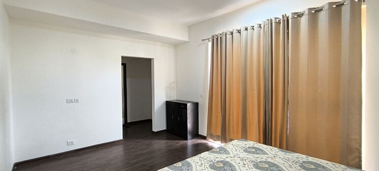 Bedroom, bptp-amstoria 4 Bedroom 3560 Sq.Ft. Builder Floor In Sector 102 Gurgaon 9833626