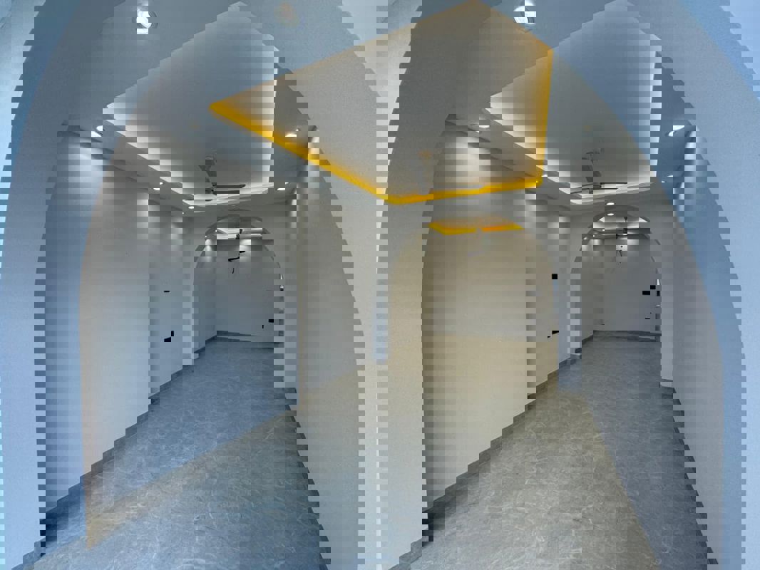 3 BHK + Extra Room Apartment For Sale in East Of Kailash