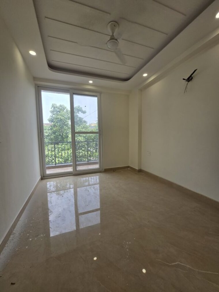 Room, chattarpur 3 Bedroom 1200 Sq.Ft. Apartment In Chattarpur Delhi 9833658