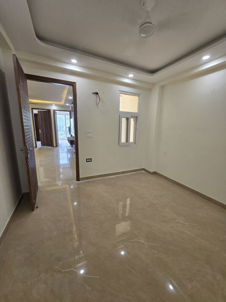 Room, chattarpur 3 Bedroom 1200 Sq.Ft. Apartment In Chattarpur Delhi 9833658