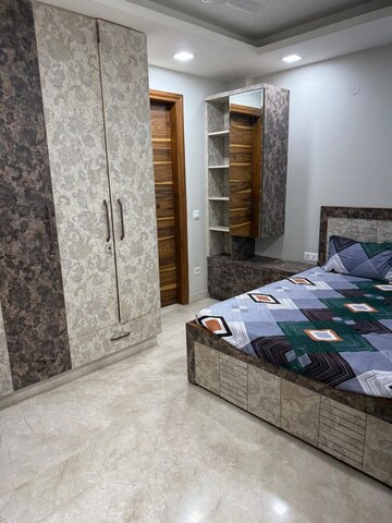 Bedroom in 3 BHK Builder Floor at Chittaranjan Park – for Rent