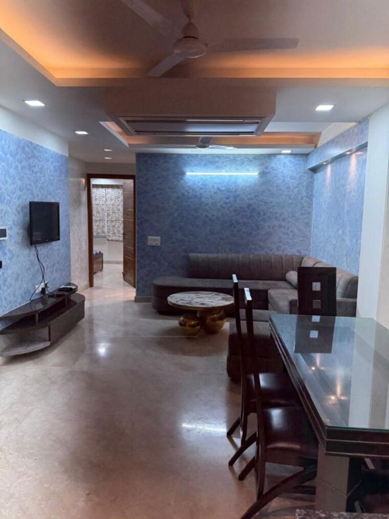 Living Room, chittaranjan park 3 Bedroom 125 Sq.Yd. Builder Floor In Chittaranjan Park Delhi 9833660