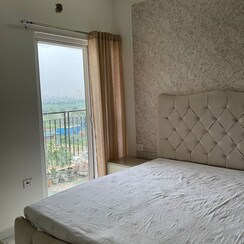 3 BHK Apartment For Sale in Pivotal Paradise