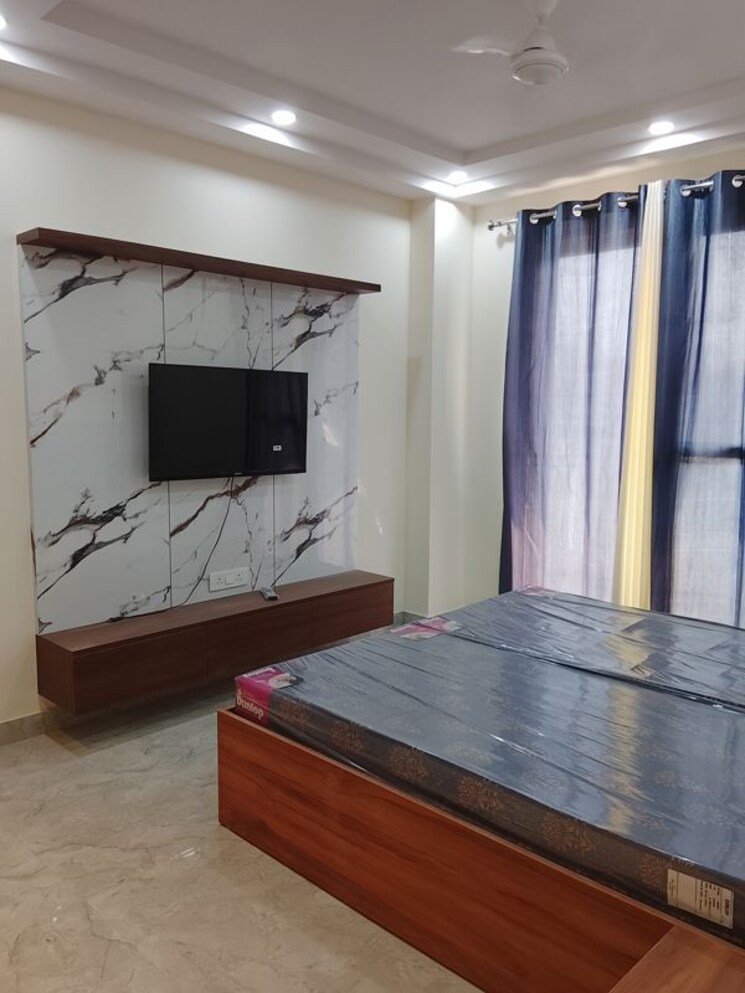 Bedroom, empire-floors 1.5 Bedroom 700 Sq.Ft. Builder Floor In Sector 57 Gurgaon 9833670