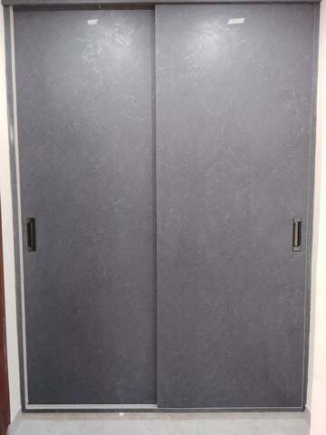 Furnished Amenities in 1.5 BHK Builder Floor at Empire Floors, Sector 57 – for Rent