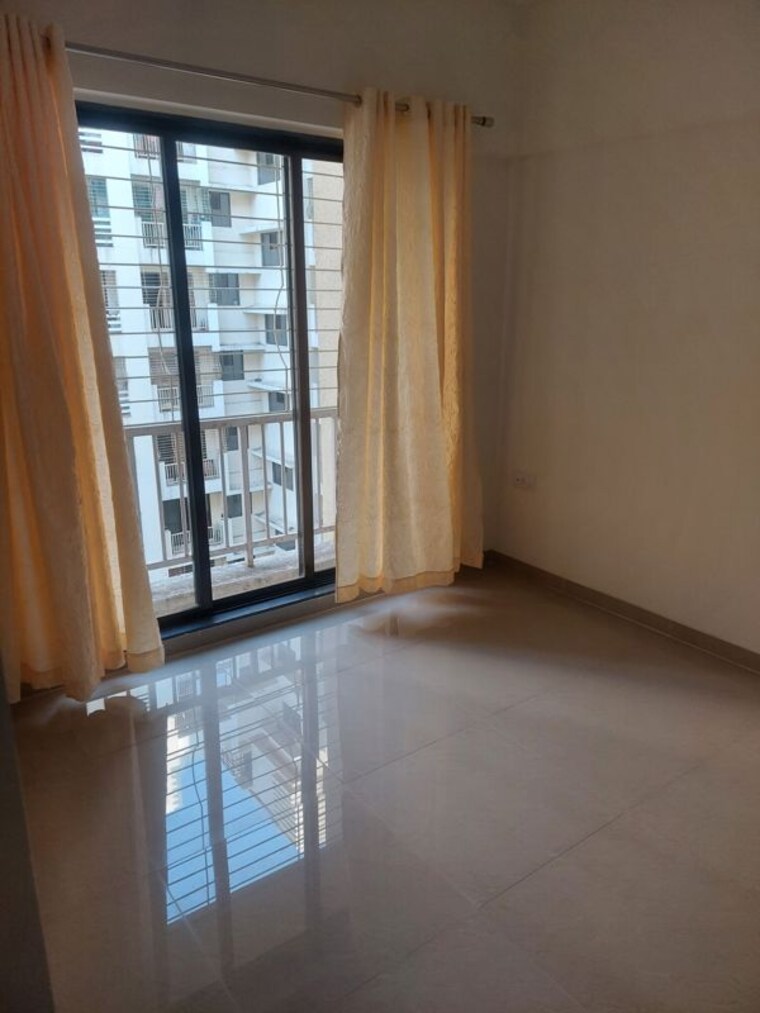 Room, shree-township 1 RK 400 Sq.Ft. Apartment In Boisar Palghar 9833673