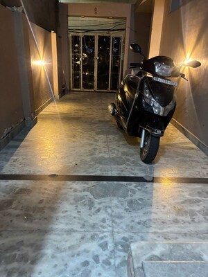 Parking in 3.5 BHK Independent House at Kishorepura – for Sale