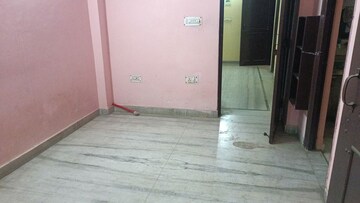 Room in 1 BHK Builder Floor at Vaishali Sector 2 – for Rent