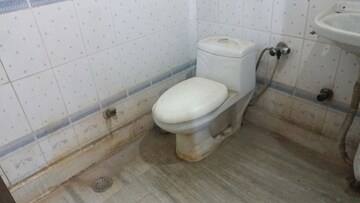Bathroom in 1 BHK Builder Floor at Vaishali Sector 2 – for Rent