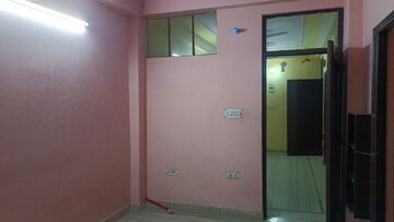 Room in 1 BHK Builder Floor at Vaishali Sector 2 – for Rent