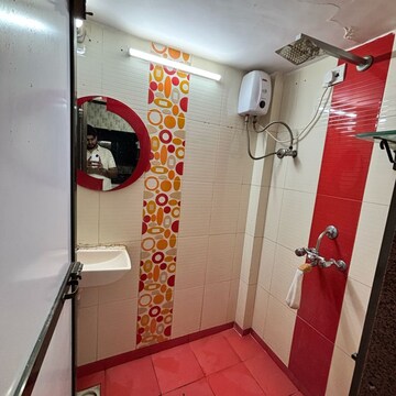 Furnished Amenities in 2 BHK Apartment at Goregaon East – for Rent