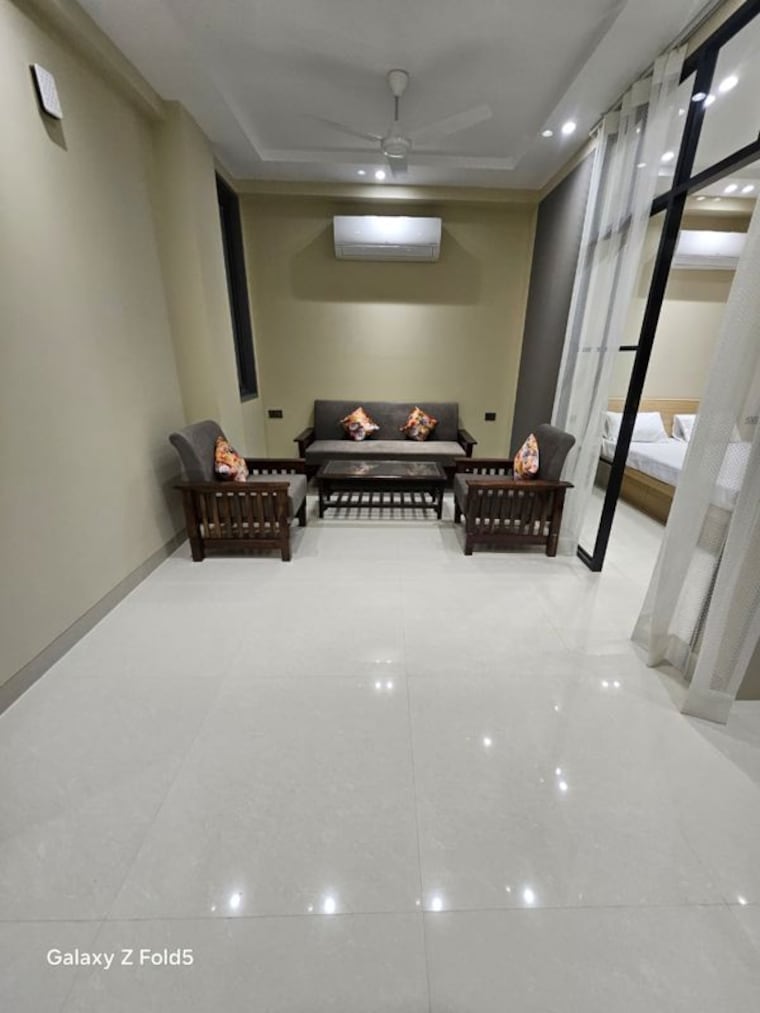  Parking, sector 38 1 Bedroom 749 Sq.Ft. Builder Floor In Sector 38 Gurgaon 9833699