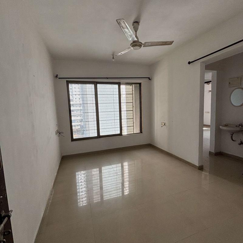 1 BHK 405 Sq.Ft. Apartment in Lalani Valentine Apartment 1 Wing D