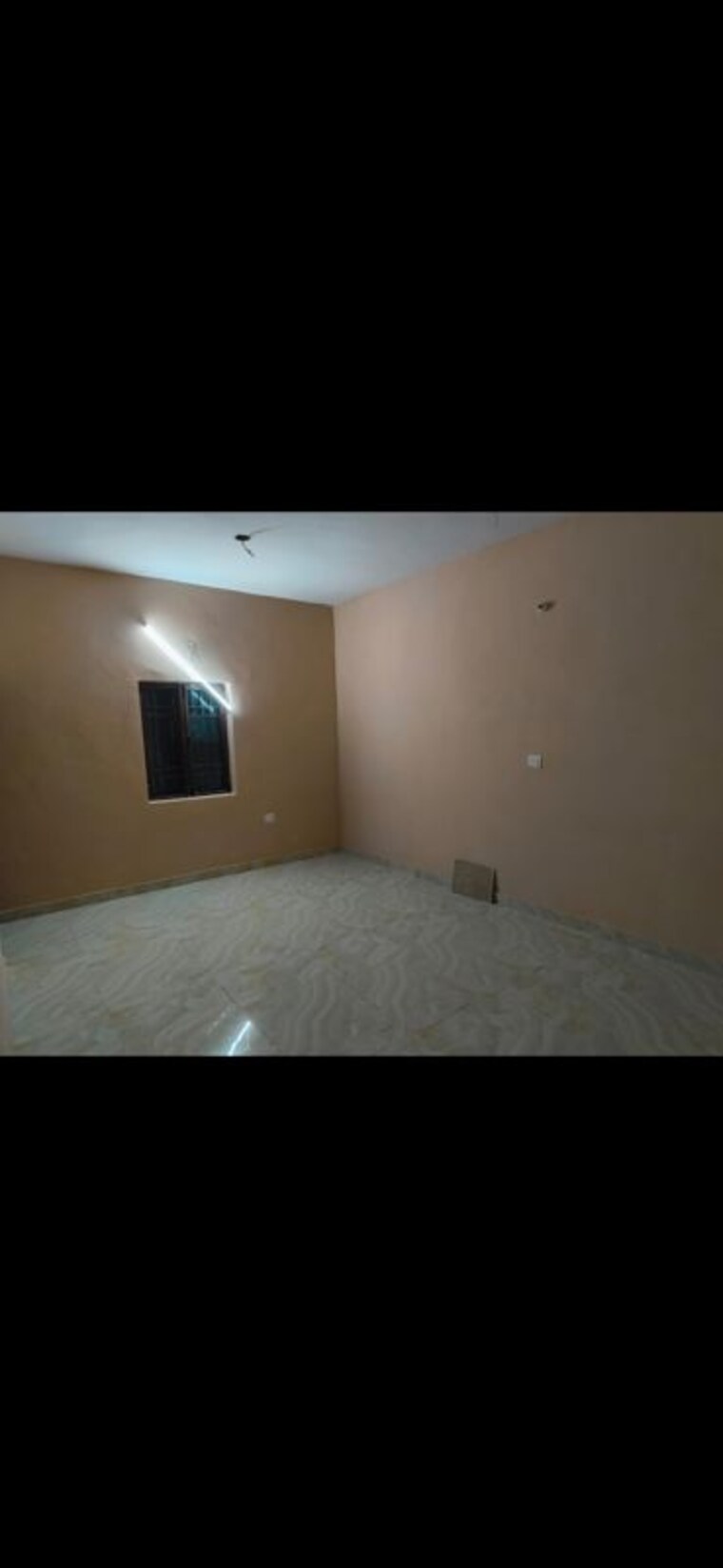 Room, sector 100 2 Bedroom 200 Sq.Mt. Independent House In Sector 100 Noida 9833719