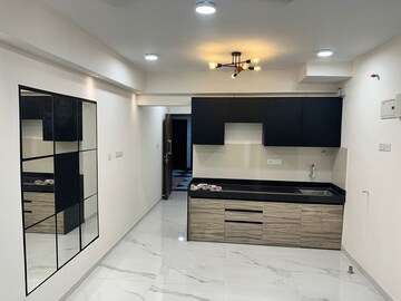 1 RK Apartment For Rent in Oshiwara