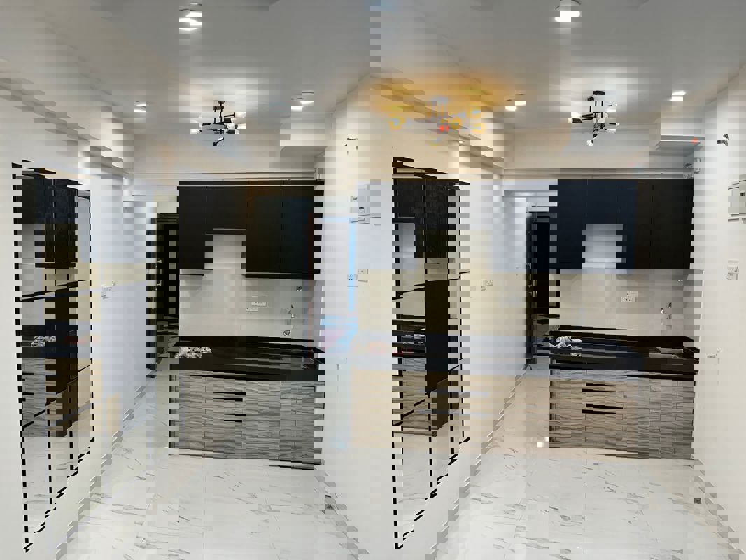 1 RkApartment For Rent in Oshiwara