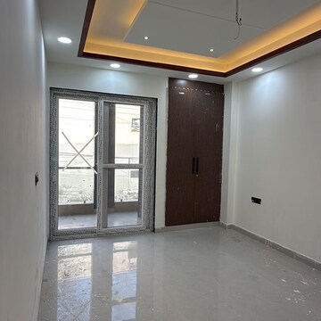 Room in 4 BHK Builder Floor at Garg Homes Floors, Sector 42 – for Sale