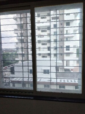 Room in 3 BHK Apartment at Atlantica East, Mundhwa – for Sale