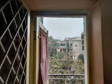 Balcony in 2 BHK Apartment at Rwa Jalvayu Vihar Noida, Sector 25 – for Rent