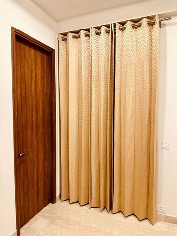 Furnished Amenities in 3 BHK Apartment at M3M Sky City, Sector 65 – for Rent