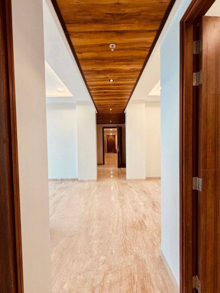 Room, m3m-sky-city 3 Bedroom 1828 Sq.Ft. Apartment In Sector 65 Gurgaon 9833875