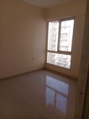 Room in 2 BHK Apartment at Signature The Millennia 2, Sector 37d – for Rent