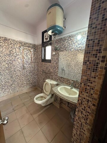 Bathroom in 4 BHK Apartment at Anand Niketan CGHS, Sector 52 – for Rent
