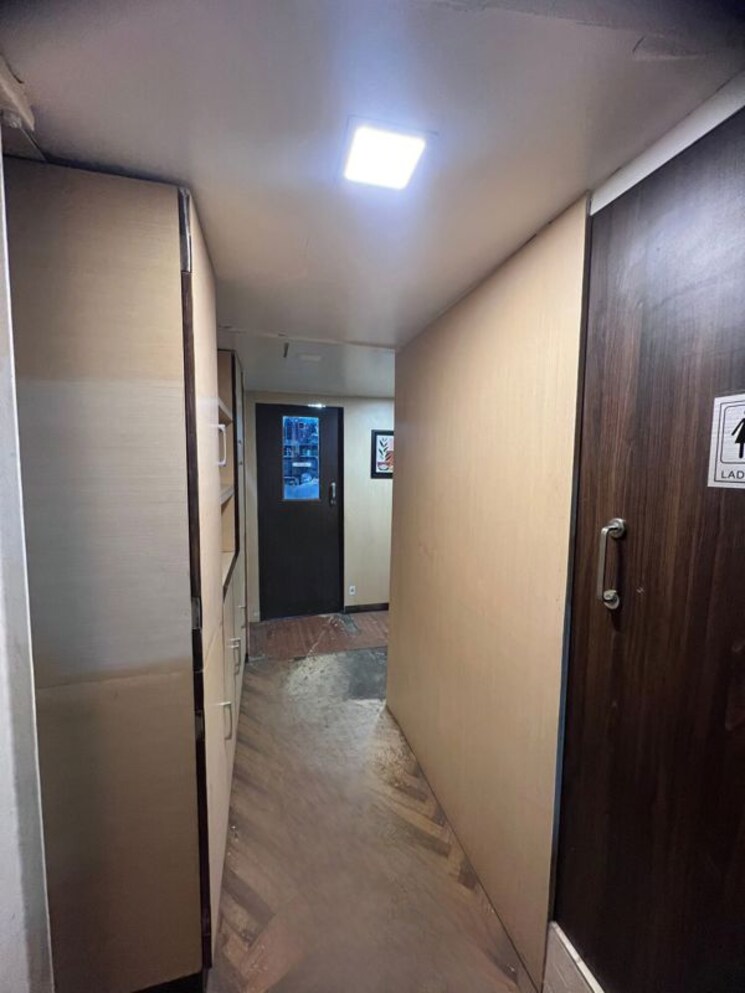 undefined, safed pul Commercial Office Space 2533 Sq.Ft. In Safed Pul Mumbai 9814481