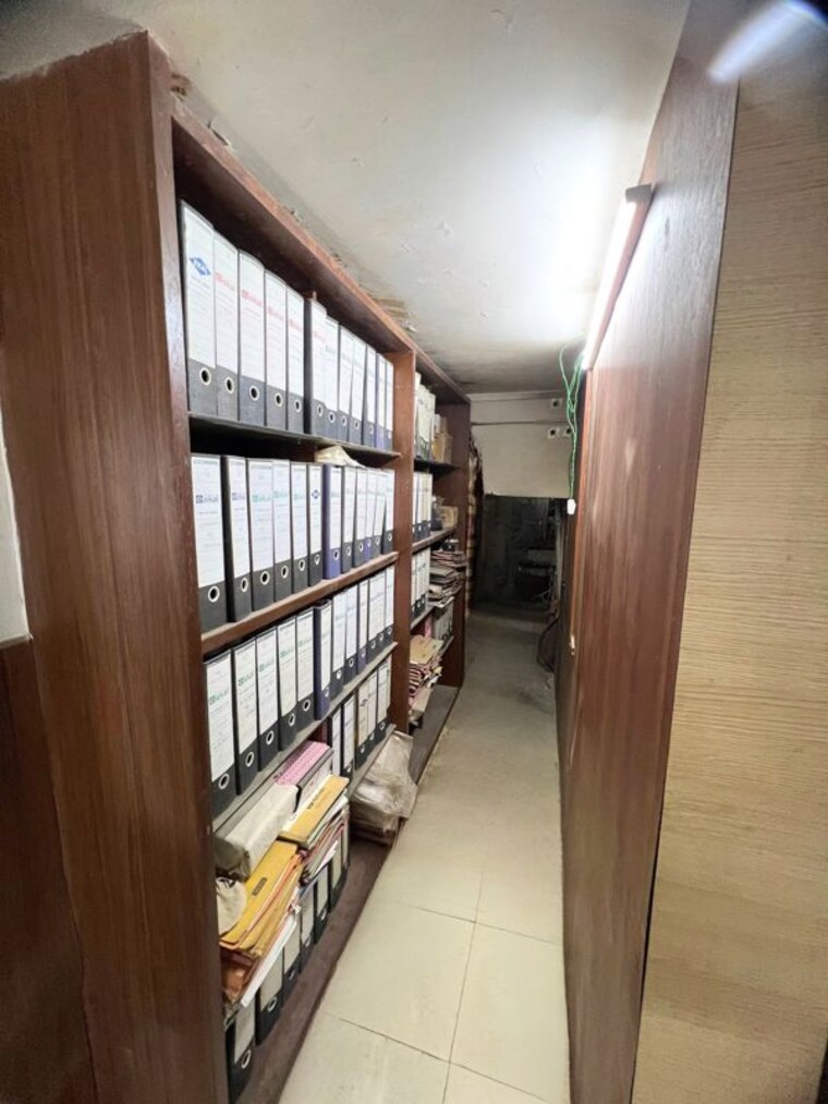 undefined, safed pul Commercial Office Space 2533 Sq.Ft. In Safed Pul Mumbai 9814481