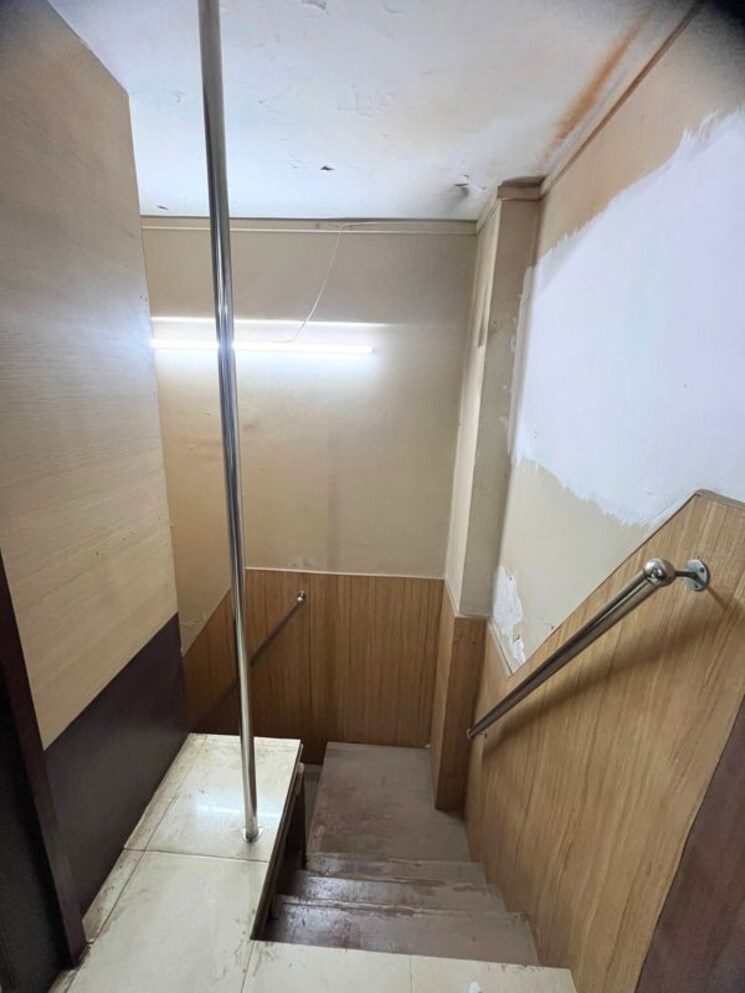 undefined, safed pul Commercial Office Space 2533 Sq.Ft. In Safed Pul Mumbai 9814481