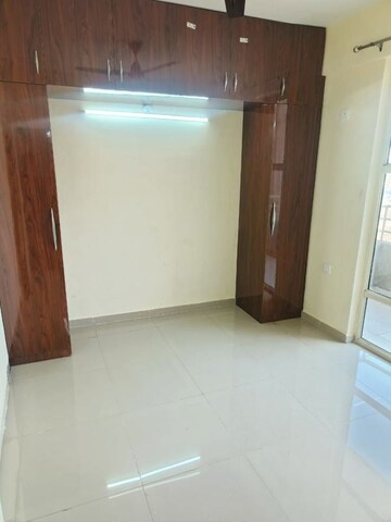 Room in 1 BHK Apartment at Pyramid Altia, Sector 70 – for Rent