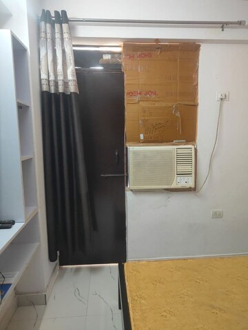 Furnished Amenities in 1 BHK Apartment at Gomti Nagar – for Rent