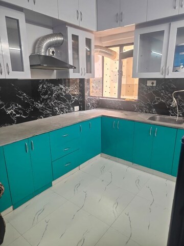 Kitchen in 1 BHK Apartment at Gomti Nagar – for Rent