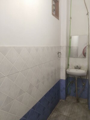 Bathroom in 2 BHK Builder Floor at Gomti Nagar – for Rent