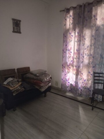 Living Room in 2 BHK Builder Floor at Gomti Nagar – for Rent