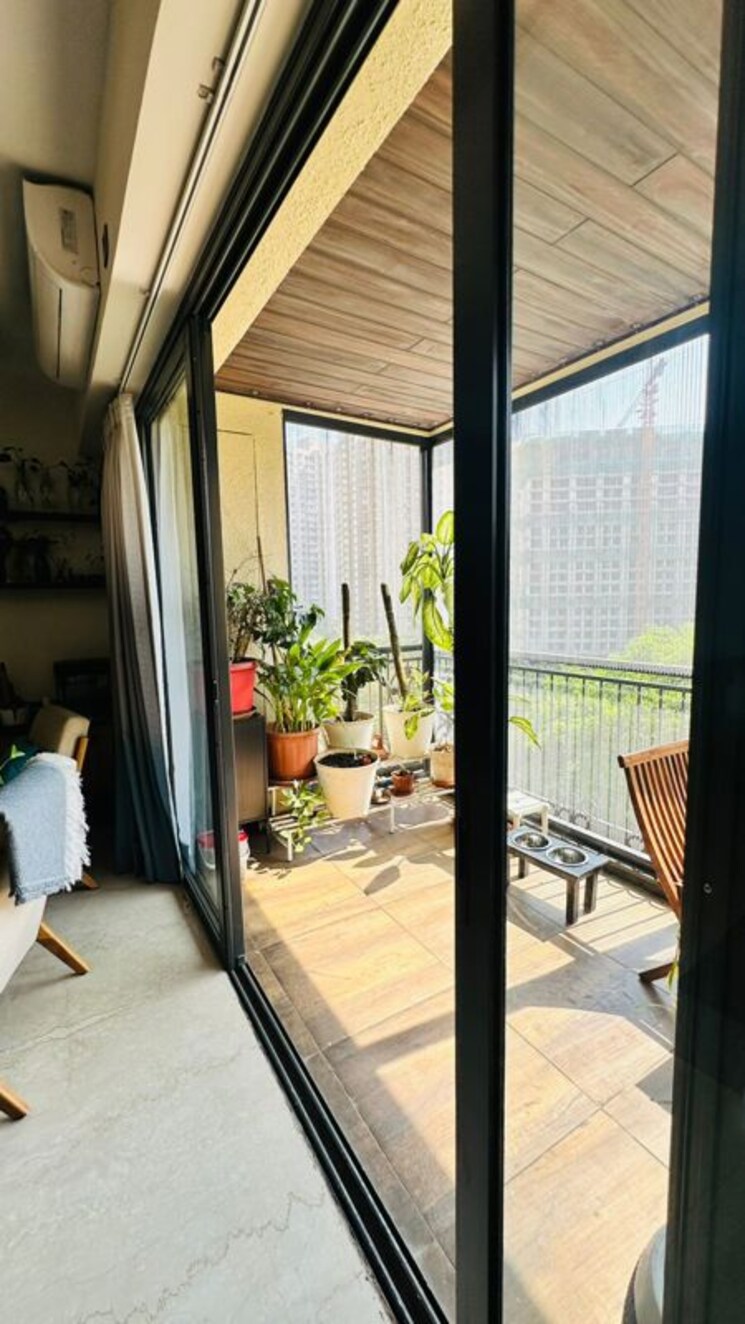 Balcony, lodha-sterling 4 Bedroom 2020 Sq.Ft. Apartment In Kolshet Road Thane 9833927