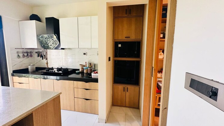 Kitchen, lodha-sterling 4 Bedroom 2020 Sq.Ft. Apartment In Kolshet Road Thane 9833927