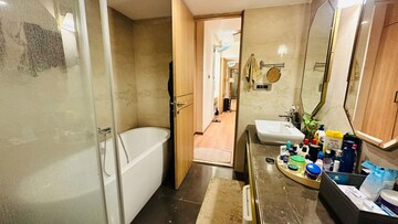 Bathroom in 4 BHK Apartment at Lodha Sterling, Kolshet Road – for Rent