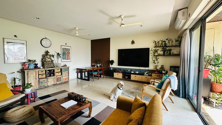 Living Room, lodha-sterling 4 Bedroom 2020 Sq.Ft. Apartment In Kolshet Road Thane 9833927