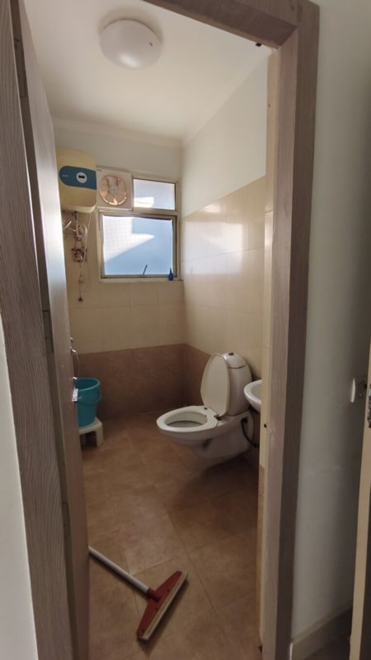 Bathroom, chanalon 3 Bedroom 1700 Sq.Ft. Apartment In Chanalon Chandigarh 9833918