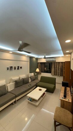 1 BHK + Pooja Room,Study Room Apartment For Rent in Anand CHS Matunga