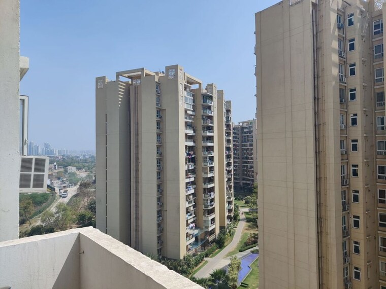 Exterior View, shree-vardhman-victoria 2.5 Bedroom 1350 Sq.Ft. Apartment In Sector 70 Gurgaon 9833956